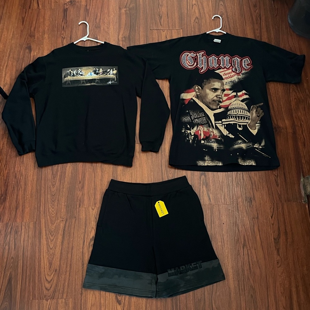 Men’s Undefeated Crewneck & Market Sweatshorts size XL